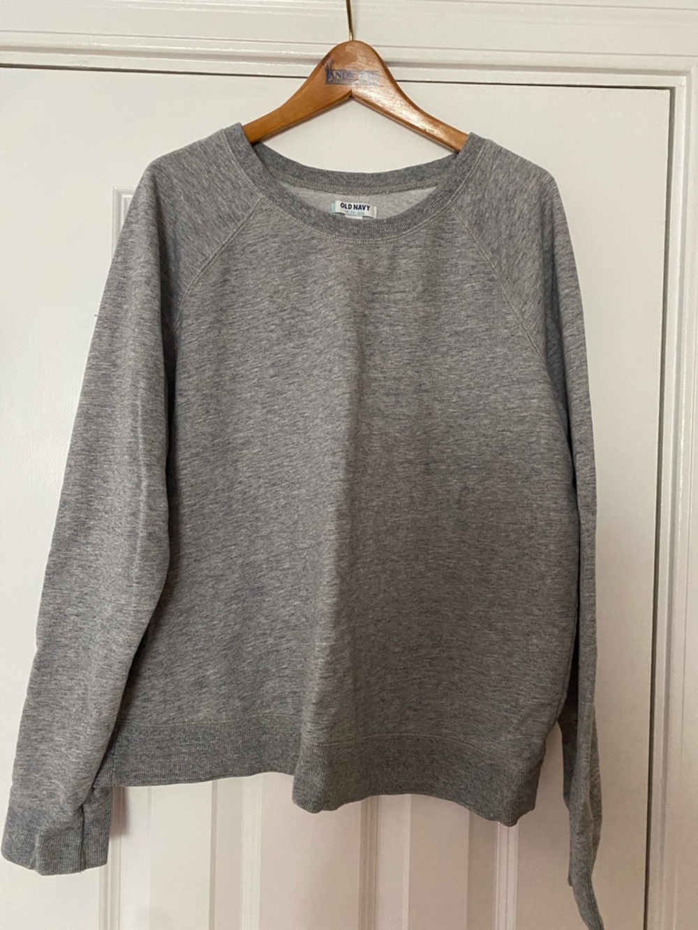 Old Navy Men's Heather Gray Crewneck Pullover